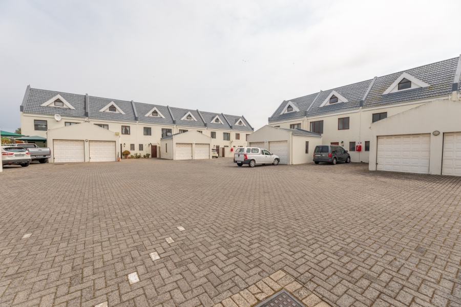 3 Bedroom Property for Sale in Parklands Western Cape